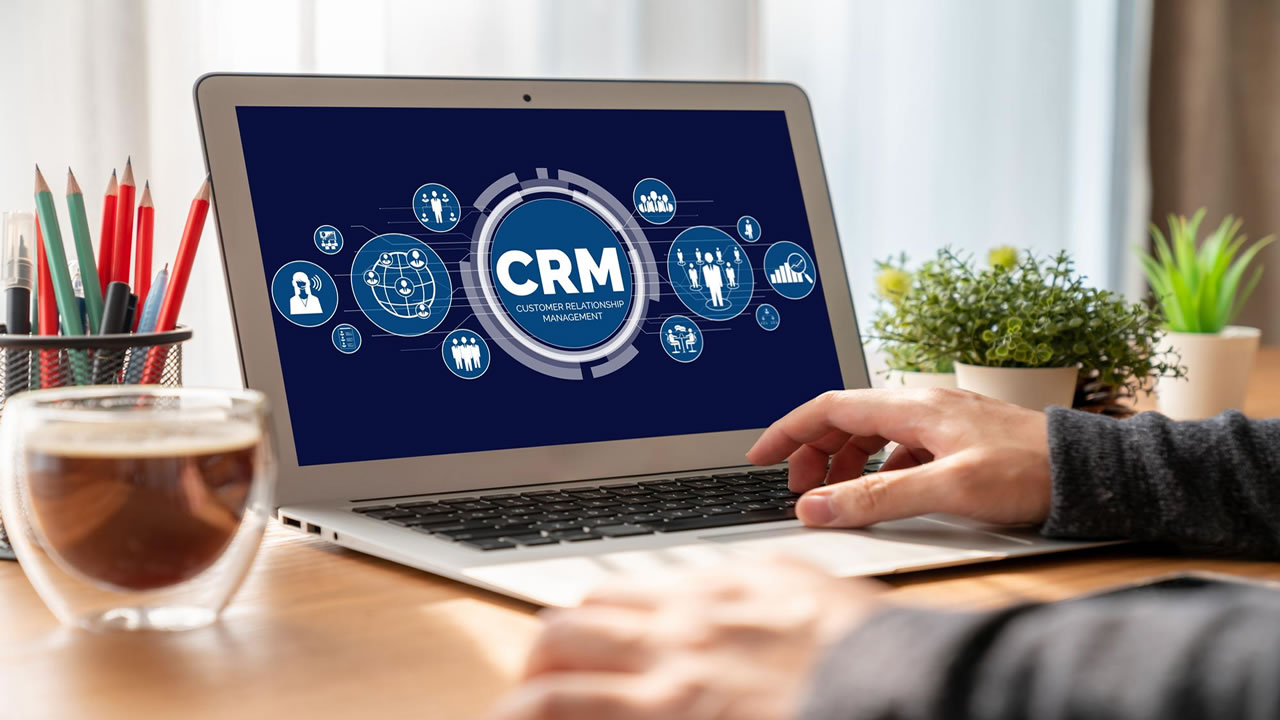 What is Eleads CRM