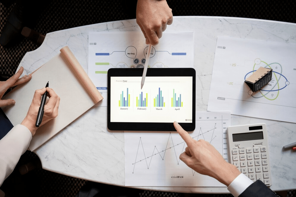 Deal Tracking and Sales Analytics